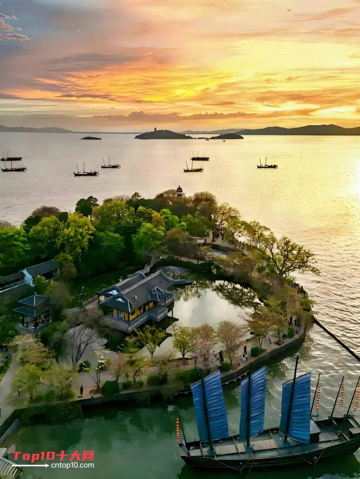 太湖之滨，无锡旅游必去十大景点